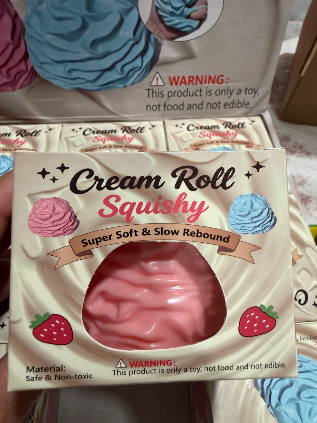 Crunchy Cream Roll Squishy